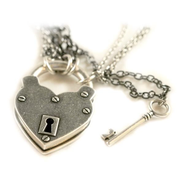 Disney Couture™ Alice In Wonderland Heard Padlock Necklace (Silver)